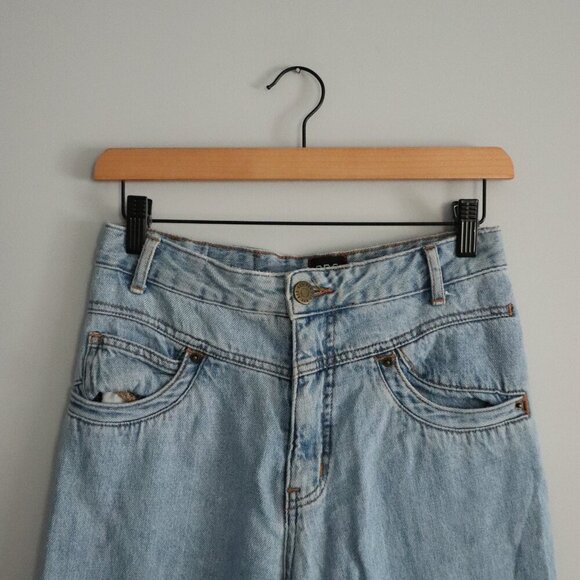 BDG Women's Sz 25 Blue Light Wash Mom High-Rise Skinny 5-Pocket Jeans - Picture 4 of 14